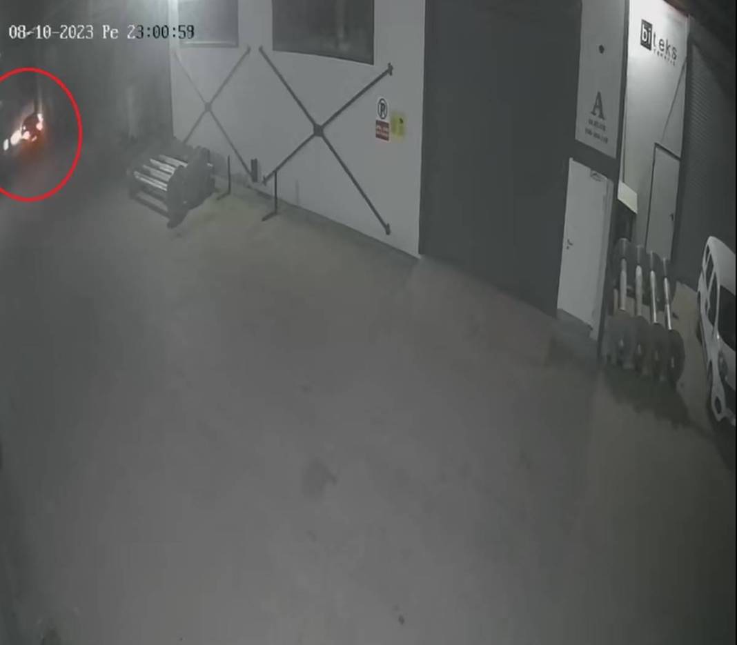 3 dakika önce sağlam girdiği işyerinde yarı çıplak baygın bulundu: Üzerine toka bırakılmıştı! Hastanede yaşamını yitirdi 32